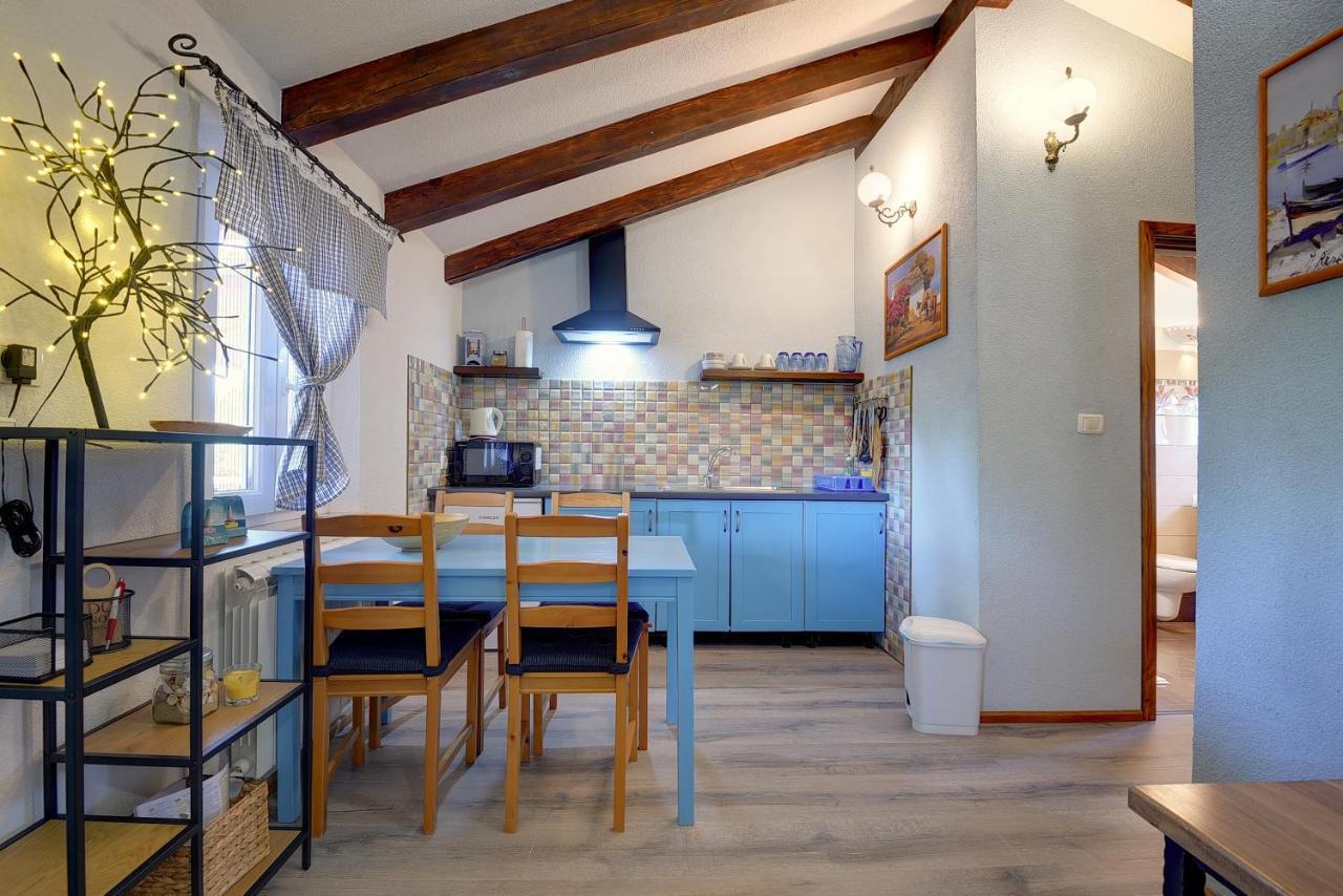 Casa Karnevali Villa Zminj ภายนอก รูปภาพ